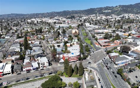 Report on staffing vacancies in Bay Area cities reveals how turnover has left Berkeley in crisis